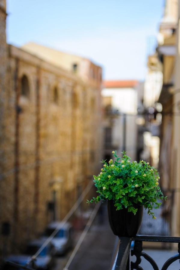 Incao Holiday Il Moro House Cefalù Eksteriør billede